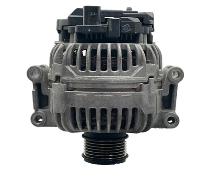Alternador AUDI A5 10 11 12 Foto 1 de 4