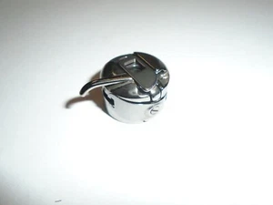 NMD 15277 BOBBIN CASE PASST BROTHER LS LX LV WEISS ZCKZACK NÄHMASCHINEN A145 - Bild 1 von 1