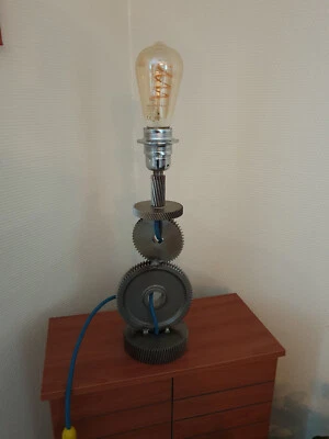 lampe de table chevet  steampunk indust  engrenage acier  fait main  - Photo 1/3