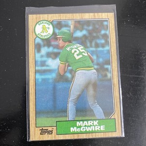 1987  TOPPS   MARK McGWIRE   ROOKIE RC #366 ATHLETICS