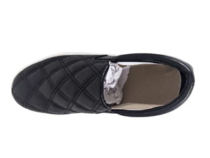 STEVE MADDEN Coulter Black Quilted Leather Slip On Sneaker Shoe Women Size 8 New - Picture 1 of 5