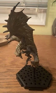 Monster Hunter Vol 18 6" Gold Rathian Figure Builder Standard Model Plus - Picture 1 of 2