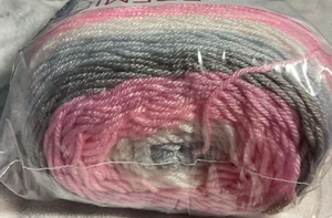 Paquete de 3 hilos antipilling Premier colores DK “Tiara” - Imagen 1 de 2