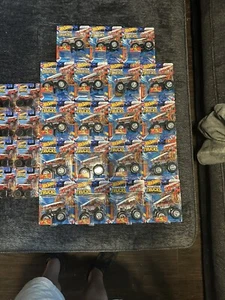 Hot Wheels-Monster Truck-5 Alarm,Fire Truck- 19 - 1/64 And 24 -1/70 - Picture 1 of 20
