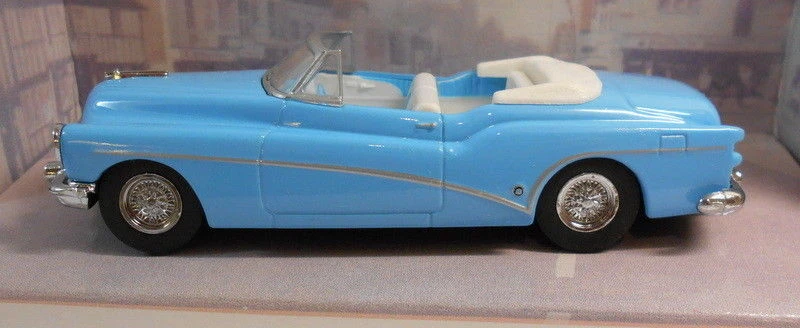Dinky 1/43 Scale Diecast Model DY-29 1953 BUICK SKYLARK BLUE - Image 1 of 4