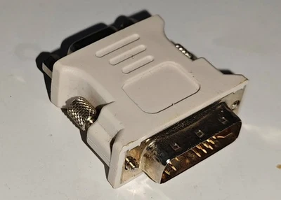 VGA zu DVI Adapter - Bild 1 von 3