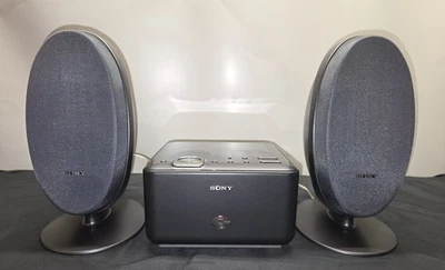 Sistema de componentes Micro Hi-Fi Sony CMT-CQ1 - CD, FM/AM con altavoces y control remoto Foto 1 de 4