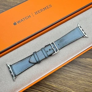 Apple Watch Hermès cuir bleu cour HERMES 38mm/40mm/41mm/42mm sans boîte - Photo 1 sur 9