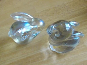 SET OF 2 VINTAGE GLASS RABBIT FIGURINES - Picture 1 of 5