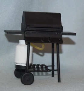 Bar-B-Que Grill With Propane Tank Replica-Dollhouse Miniature - Picture 1 of 3