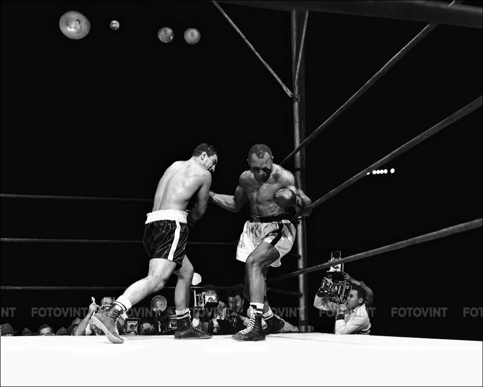 ROCKY MARCIANO Photo Picture 1952 vs JERSEY JOE WALCOTT 8x10 11x14 16x20 (R5) - Image 1 of 1