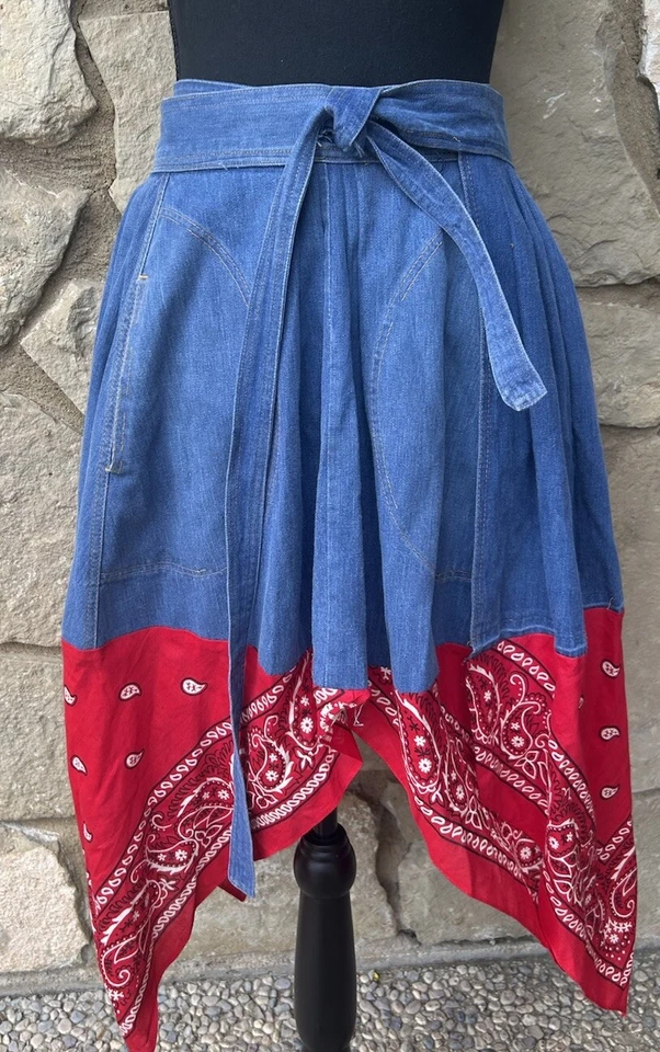Falda Bandana Denim Occidental De Colección Pequeña Azul Rojo Envolvente Pañuelo Dobladillo Foto 1 de 4