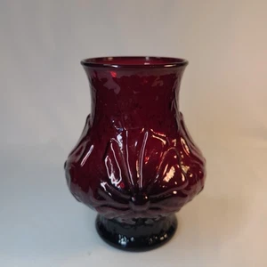 Vintage Anchor Hocking Royal Ruby Red Glass Vase Daisy Rain Flower Design 5.5"T - Picture 1 of 5