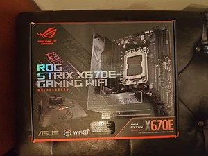 ASUS ROG STRIX X670E-I Gaming Wifi 6E - AM5 DDR5 mini-ITX Motherboard - Photo 1/4