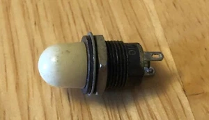 Vintage WHITE dome mini lens dash gauge panel light Hot Rod 15/32" OLD DIALCO - Bild 1 von 3