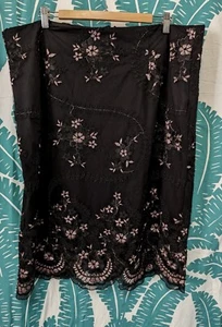TS 20 Pencil Skirt Lace Overlay Stretch Lining Black Pink Floral Embroidery Midi - Picture 1 of 16