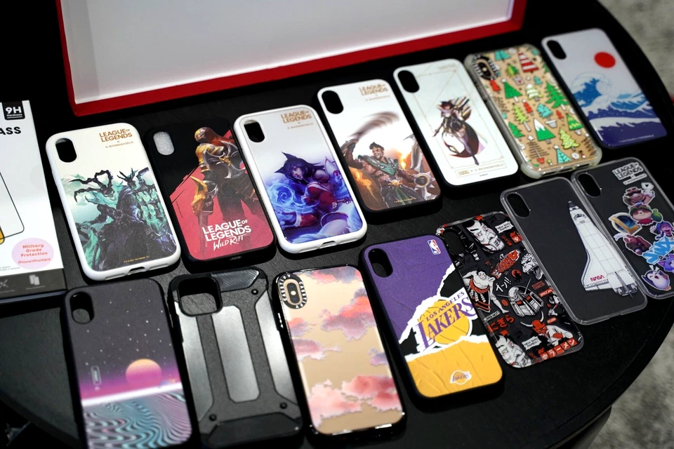 10+ CASETiFY + Rhinoshield League of Legends, Los Angeles Lakers For iPhone XS - Image 1 of 4