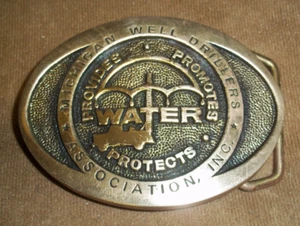 DE COLECCIÓN 52 ASOCIACIÓN ANUAL DE PERFORADORES DE POZOS DE MICHIGAN M.W.D.A. Hebilla de cinturón de latón - Imagen 1 de 7