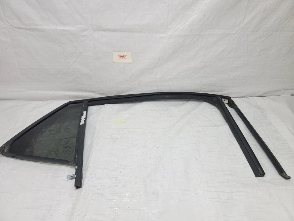 2018-2024 GMC Terrain Rear Right Passenger Side Door Weatherstrip Window Glass Foto 1 de 4