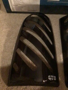 GTS Taillight Covers Chevrolet GMC Pick-Up Standand Bed. 2500/3500. 99-2000,2001 - Picture 1 of 7