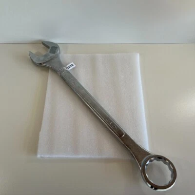 Performance Tool W356B SAE Combination Wrench 2-1/2" - Image 1 of 4