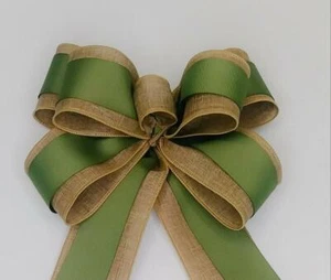 Wreath Bow, Beige Linen, Old Willow Green Grosgrain - Imagen 1 de 2