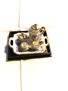 (R 12)Reutter Porzellan für die Puppenstube  Suppenservice Zwiebelmuster - Bild 1 von 3