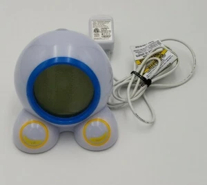 Reloj despertador y luz nocturna Onaroo Teach Me Time Talking con cable de alimentación de CA - Imagen 1 de 5