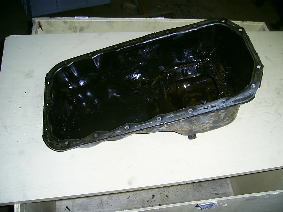 Cubo de aceite Kia Sportage 2.0 4x4 JA Foto 1 de 1