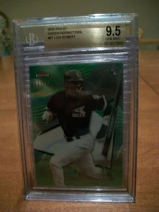 Luis Robert 2020 Topps Finest Green Refractors #97 BGS GEM MINT 9.5 RC /99 - Bild 1 von 1