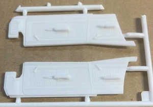 Revell 66 pontiac GTO scale 1:25 ( door panel  )  no box - Picture 1 of 2