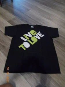 CAMISETA ZUMBA ""LIVE TO LOVE ZUMBA"" TALLA ÚNICA PARA LA MAYORÍA DE LAS CAMISETAS NUEVA EN BOLSO - Imagen 1 de 6