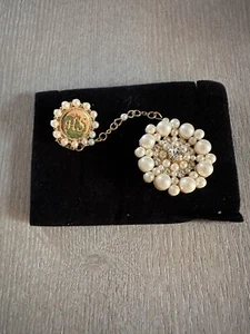 Avon 1999/2000 President's Club  Honor Society Award Pin 2 Pieces Detachable NIB - Picture 1 of 4