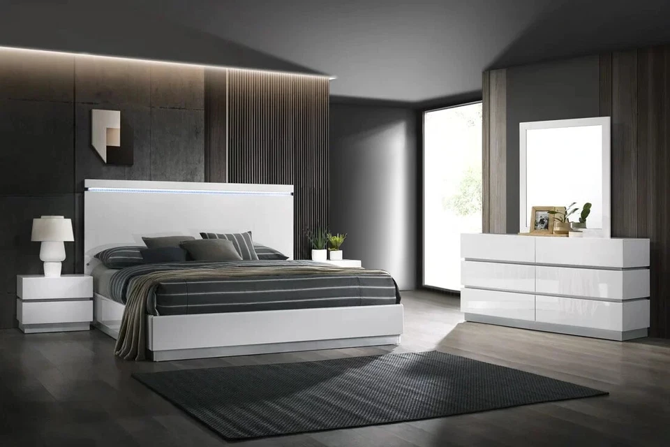 Minimalist 4PC LED Gloss White Queen King Modern Italian Bedroom Set Furniture - Image 1 of 1