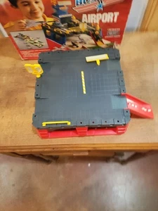1980er Matchbox Sky Busters Hanger wie abgebildet Fehlteile Box dabei - Bild 1 von 3
