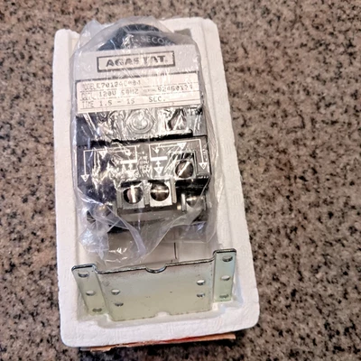 Tyco Agastat Timing Delay Relay E7012AC004 120V 1.5-15 Seconds NEW - Image 1 of 4