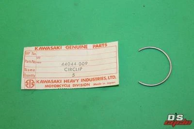 Kawasaki NOS NEW 44044-009 Circlip F5 F8 F9 F81M Bison Big Horn 1970-75 - Image 1 of 4