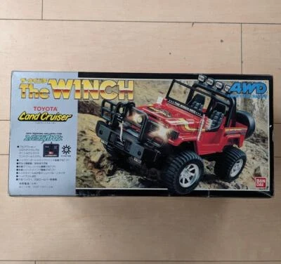 Bandai Radio Control Car The Winch Toyota Land Cruiser 4WD MIT BOX F/S FEDEX - Bild 1 von 4