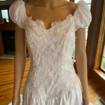 * Vintage Michele Piccione Ivory Pouf Sleeve Wedding Gown Bridal Dress Size 6 8 - Image 1 of 4