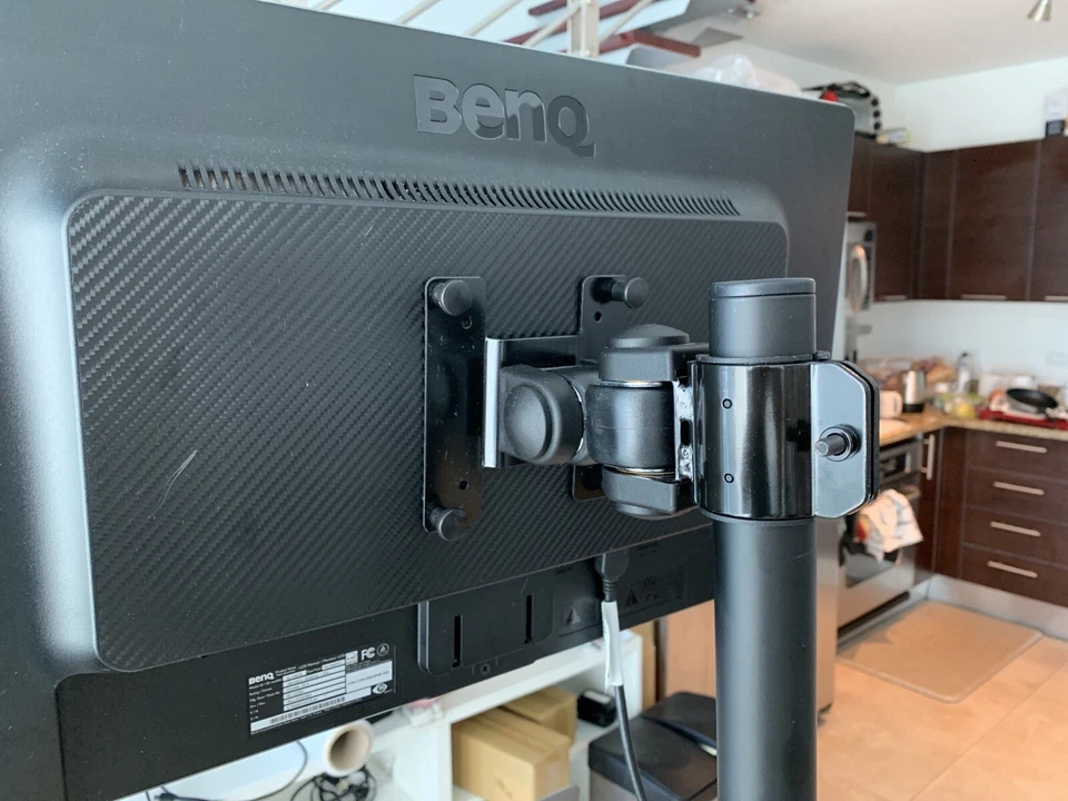 Pole mount Bracket For TV / Monitor 35mm Pole VESA 75/100mm LCD/Karaoke - Image 1 of 4