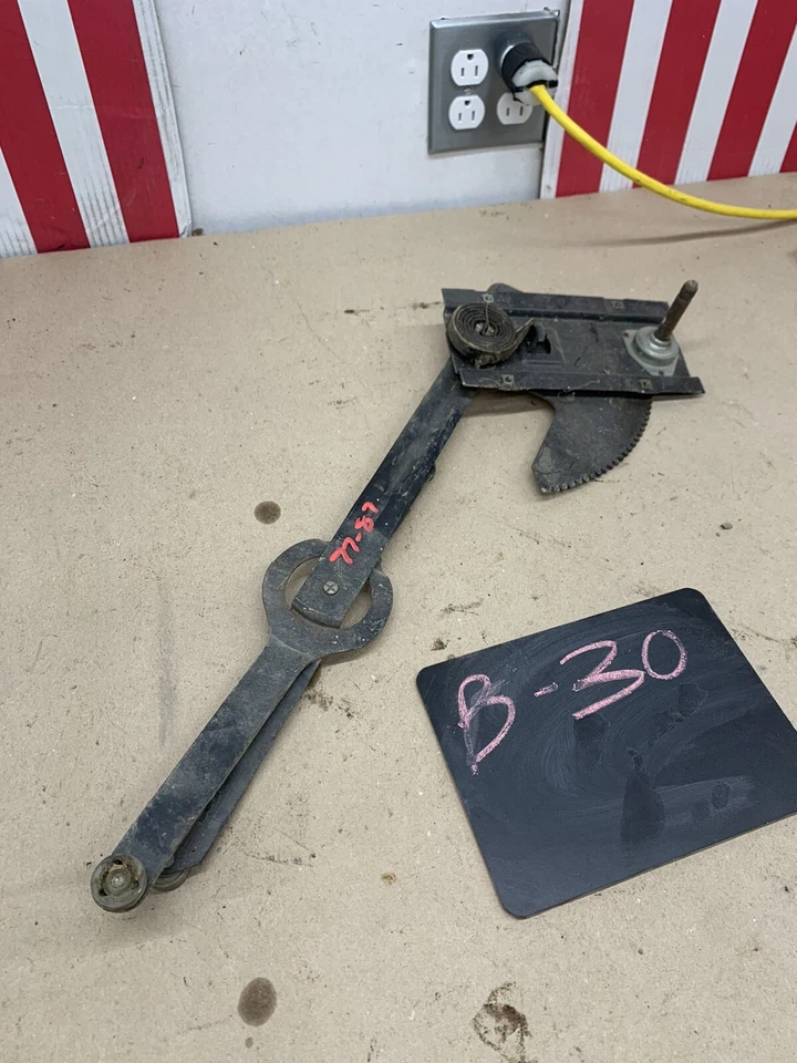 1981 1987 1991 Chevrolet Truck C10 K10 carroceria quadrada regulador de janela manual K5 K20 - Imagem 1 de 4