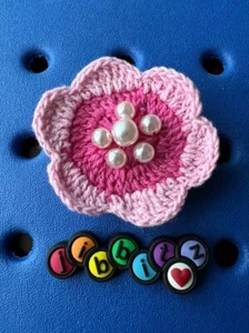 Crocheted Flower Pink Jibbitz Shoe Charm. Authentic Crocs Jibbitz. Very Rare! - Picture 1 of 3