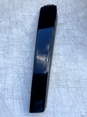 AUDI A6 1998 puerta delantera exterior pilar aplique moldura marco moldura lado izquierdo OEM Foto 1 de 4