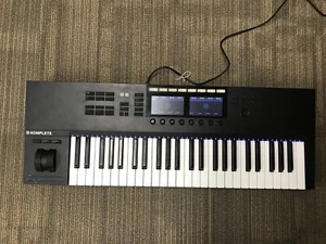 Native Instruments Komplete Kontrol S49 Mk2 Controller Keyboard - Picture 1 of 7