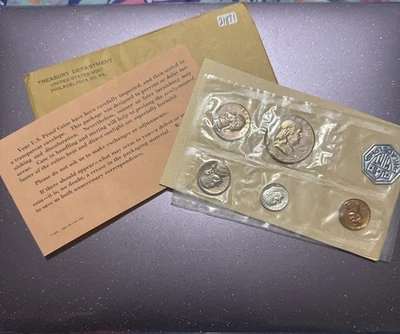 1962 US  Proof Set  🇺🇸- OGP & COA - Nice Toning - 90% Silver - Image 1 of 4