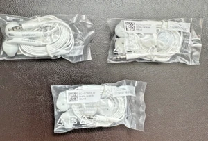 NEW Wired Stereo Earbuds EG920LW 3.5mm - White Headset - OEM Factory Sealed - Picture 1 of 3