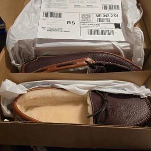 L.L. BEAN Men's Bison Leather Double-Sole Slippers Moccasins Shearling Lined 12 - Picture 1 of 14