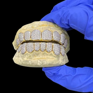VVS Moisannite 10 on 10 Diamond Grillz - Picture 1 of 4