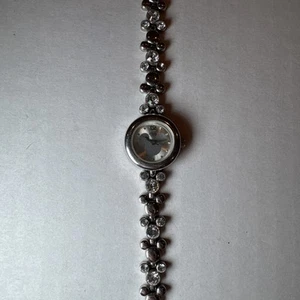 Elegante Disney Damen Mickey Mouse Form Band Uhr Faux Diamanten Silberfarben 7 - Bild 1 von 6