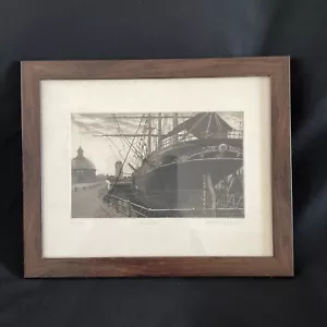 Rara acquaforte firmata ANTHONY DYSON ARTIST PROOF da 4 di 10 ~ "DRY DOCK" incorniciata - Foto 1 di 9